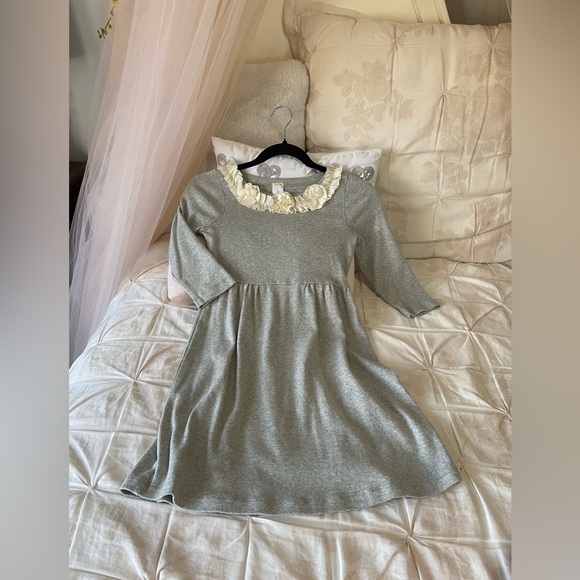 J CREW Girls Adorable Sweater Dress with Embellished Collar. - Picture 1 of 4